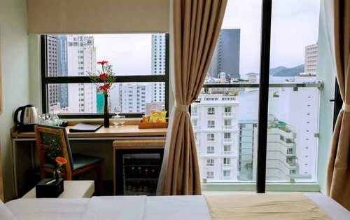 Гостиница Royal Hpm Hotel в Нячанге