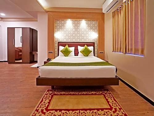 Фото Gold Coast Beach Resort