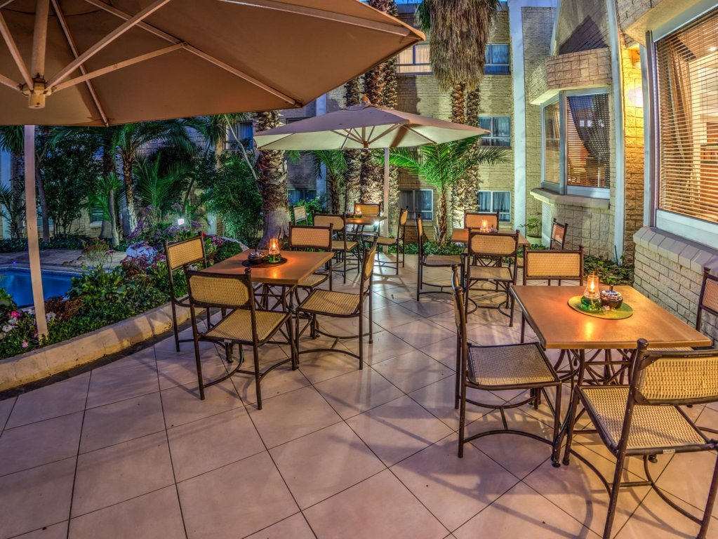 Фото отеля 4