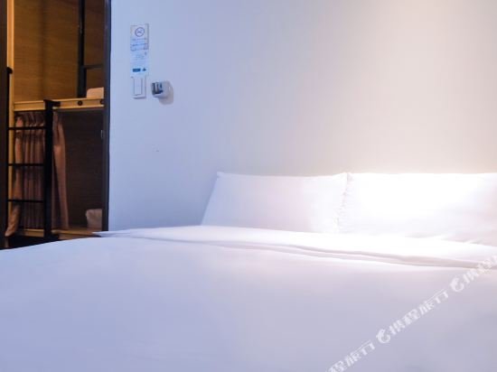 Фото StarBox Hostel