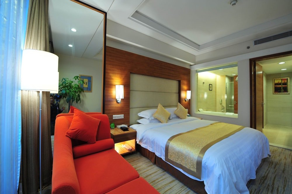 Фото Ramada Plaza Guangzhou