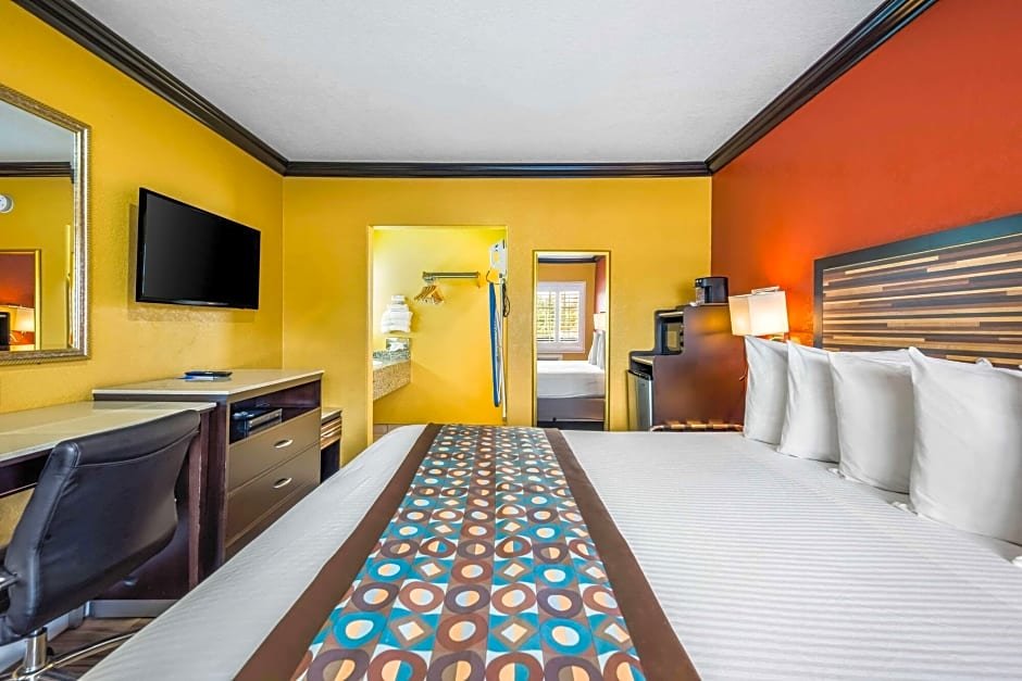 Фото Rodeway Inn Capitol