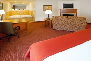 Holiday Inn Express Hotel & Suites Weston, an Ihg Hotel