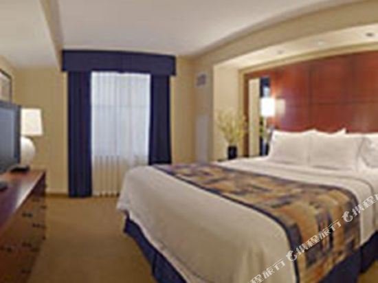 Фото Residence Inn by Marriott Toronto Downtown Entertainment District