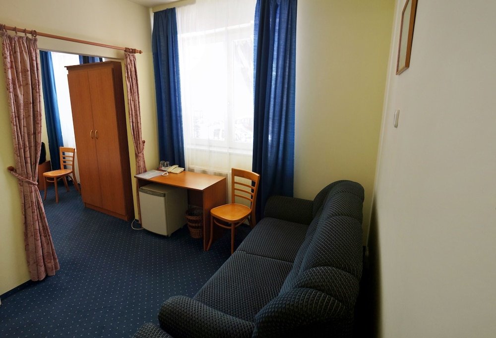 Фото Hotel Corvin