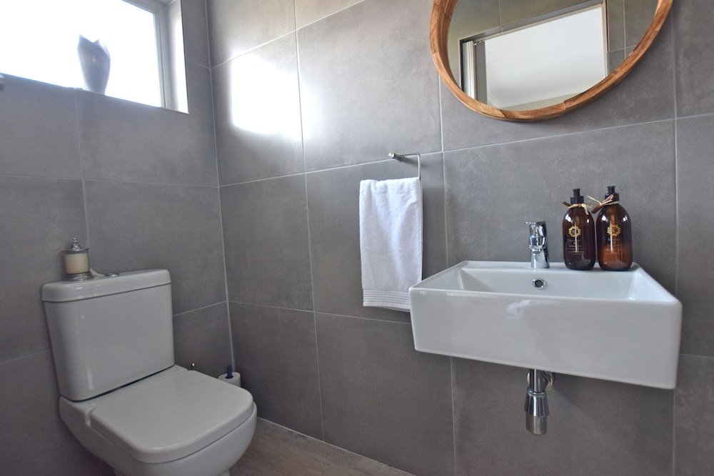 Фото Pikkewyntjie Cottage