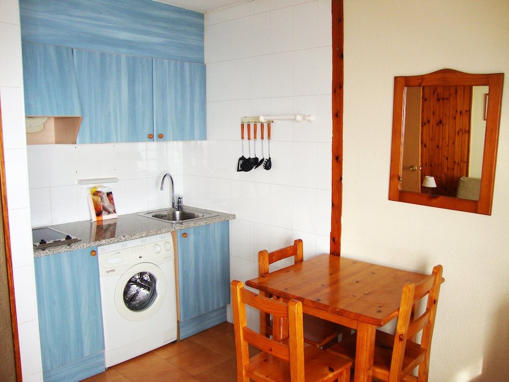 Фото Apartamentos Vaquers Mikka 3000