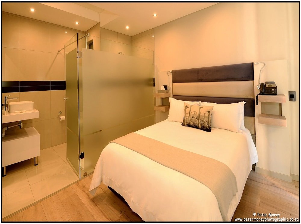 Фото The Lakes Boutique Lodge