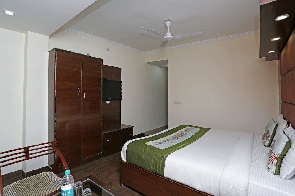 Фото Oyo 7251 Hotel Palazzo