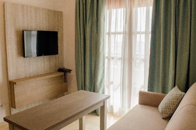 Фото Klayman Olivina Aparthotel