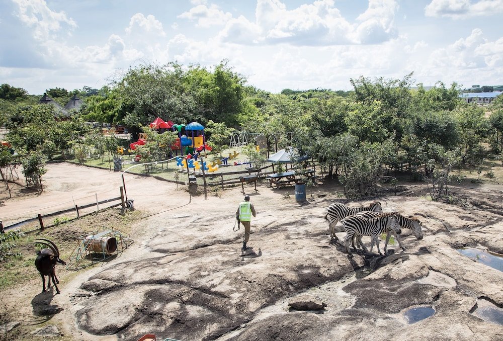 Фото Mokorro Game Ranch and Lodge