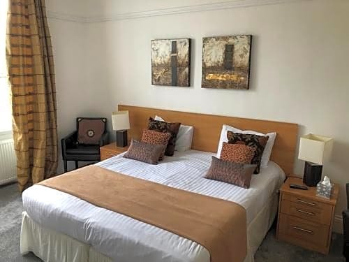 Фото The Deeping Stage