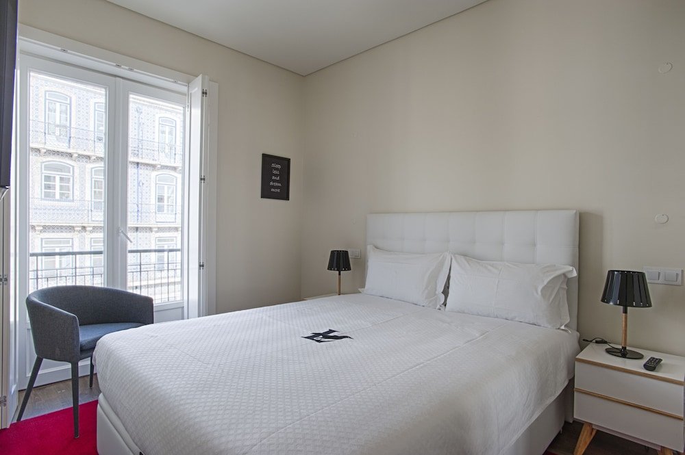 Фото Chiado Mercy - Lisbon Best Apartments