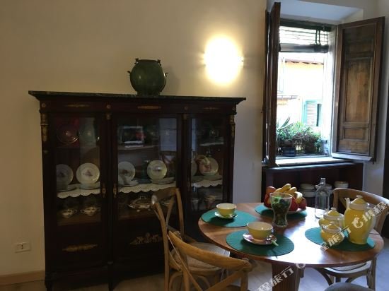 Фото Апартаменты Pantheon Old Suite