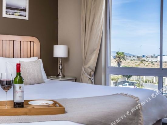 Фото Cape Town Beachfront Apartments At Leisure Bay