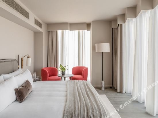 Фото Premier Inn London Stratford