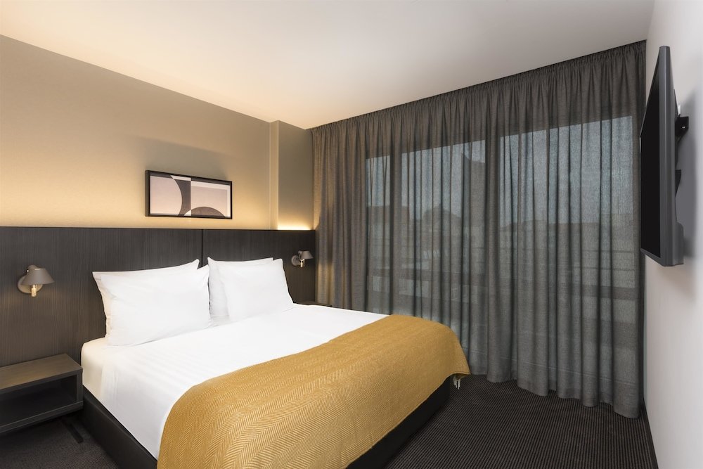 Фото Adina Apartment Hotel Leipzig