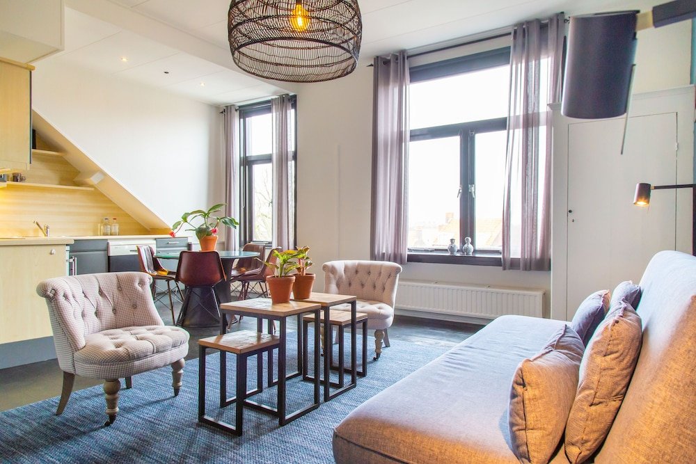 Фото Hotel Pannenkoekhuis Vierwegen