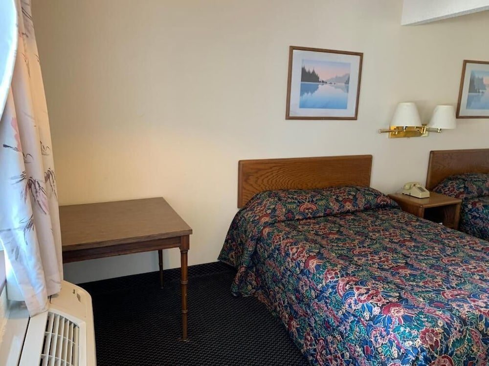 Фото Landmark Inn