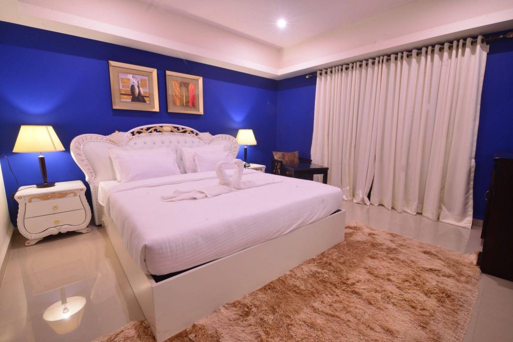 Фото Seasons Hotels & Resorts