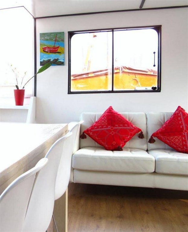 Фото Boat apartment Rotterdam Fokkelina