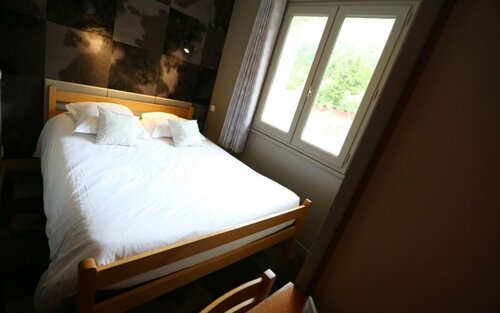 Гостиница Logis Hotel Le P'Tit Cham в Клермон-Ферране