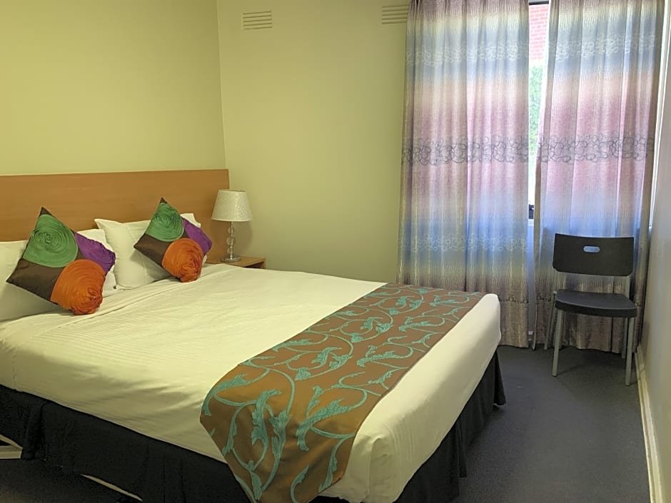 Фото Albert Heights Serviced Apartment