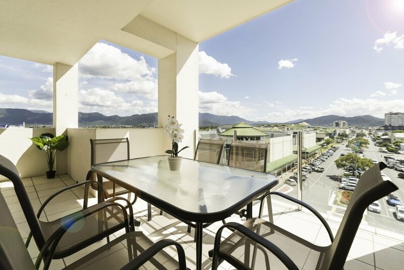 Гостиница Cairns City Apartments в Кэрнсе