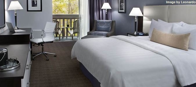 Фото Toronto Don Valley Hotel and Suites