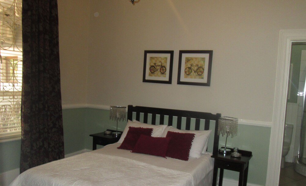 Фото The 3 Chimneys Guest House