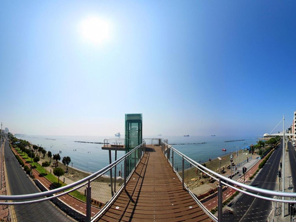 Фото SeaBreeze Limassol City Center Flat