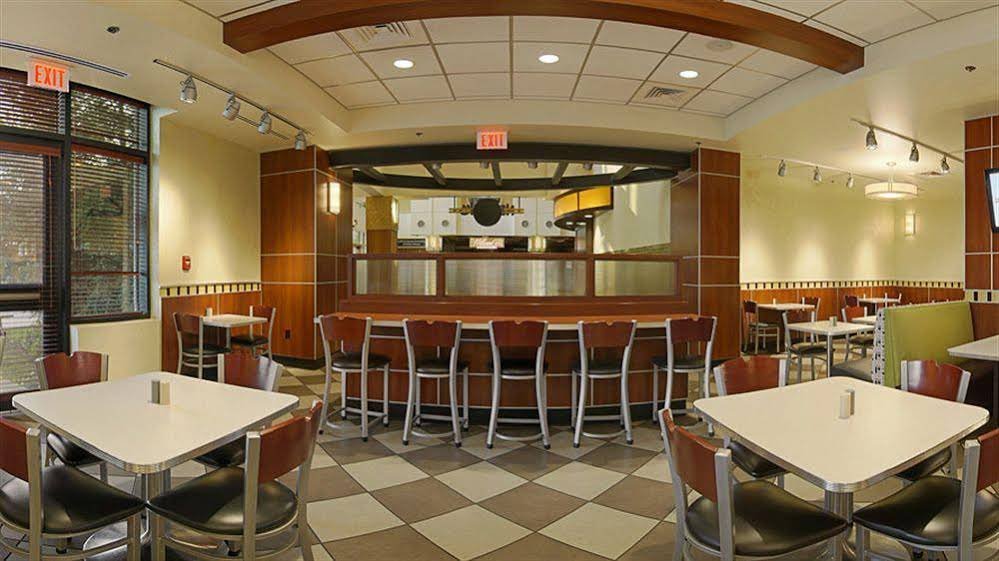 Фото Blue Chip Casino Hotel and SPA