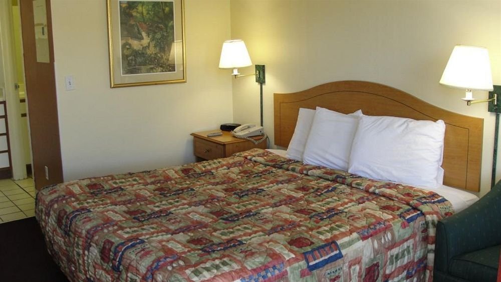 Фото Suburban Extended Stay