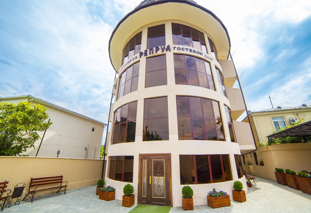 Фото отеля 1