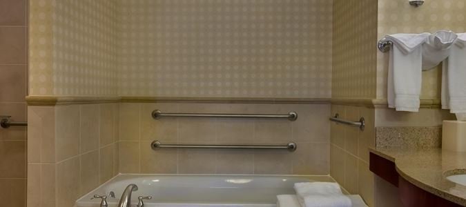 Фото Hilton Garden Inn Fort Collins