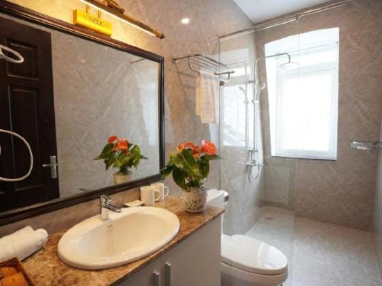 Фото New Life Dalat Hotel