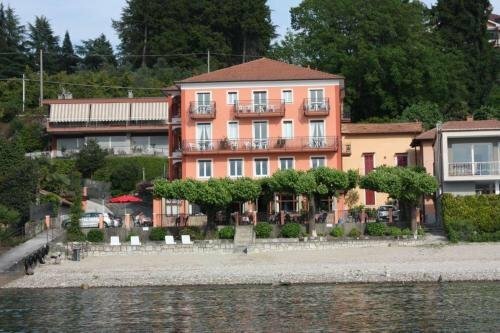 Гостиница Albergo Riva