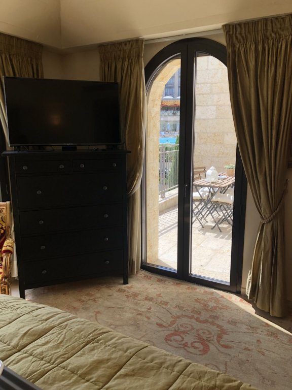 Фото Mamilla's Penthouse