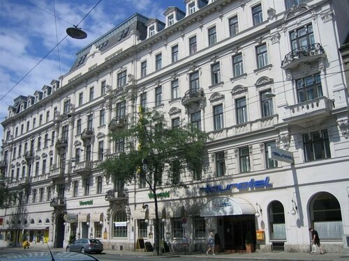 Гостиница Hotel Brauhof Wien в Вене