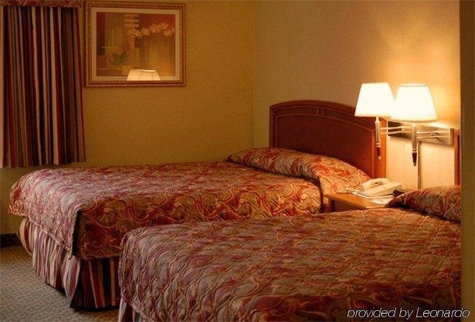 Фото Quality Inn East Stroudsburg - Poconos