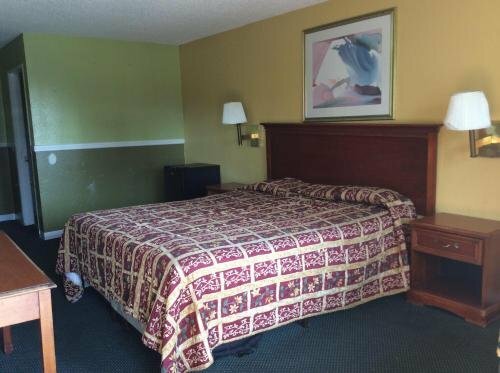 Гостиница Economy Inn в Сан-Бернардино