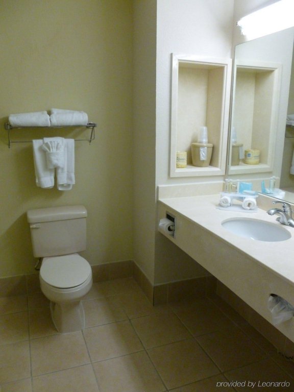 Фото Stay Inn & Suites Montgomery