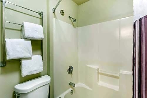 Фото La Quinta Inn & Suites by Wyndham Chicago Tinley Park