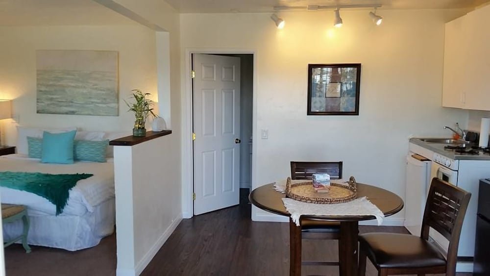 Фото Patriots Boutique Motel