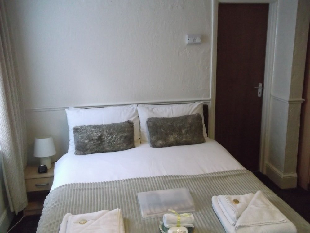 Фото Atlantis Hotel Blackpool