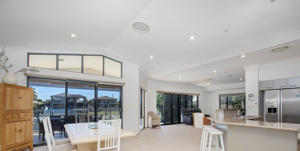 Фото Maureen Waterfront Holiday House