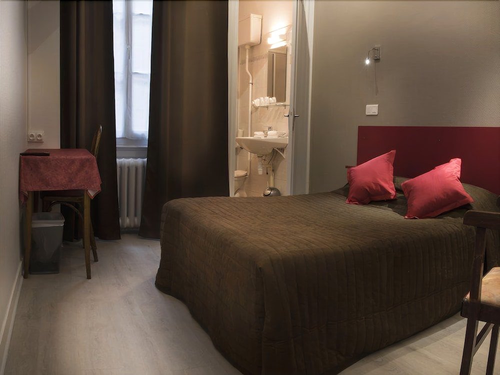 Фото Hôtel Moderne