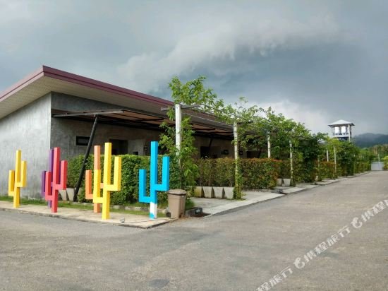 Фото The Oasis Resort