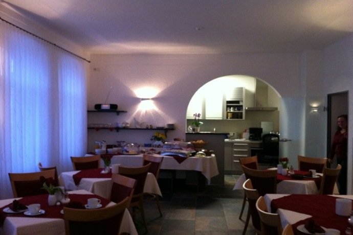 Фото Hotel Garni am Domplatz