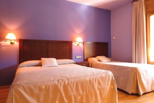 Фото Hostal La Fuen